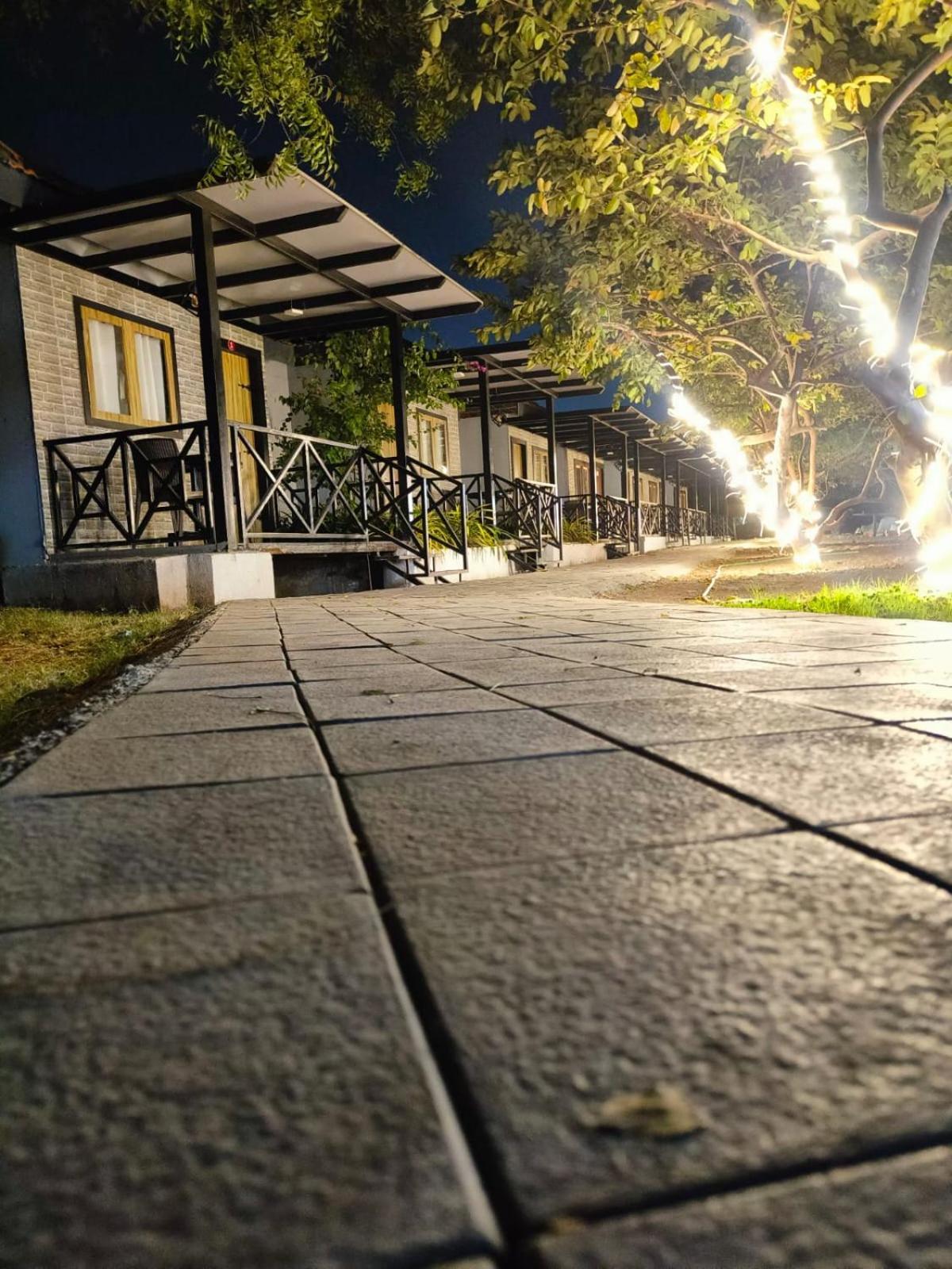 Agralam Cottages @Raghunandan Resort Nashik Eksteriør billede